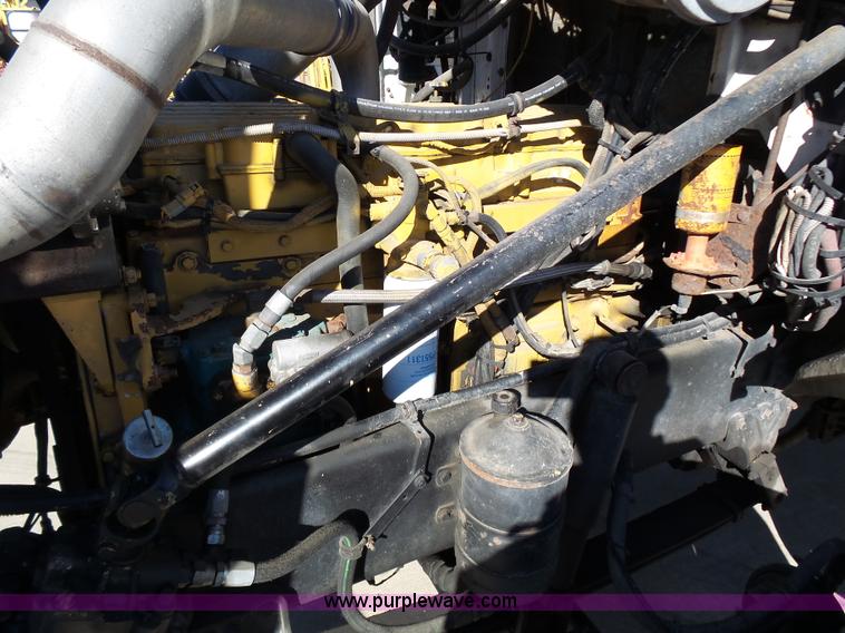 image for item K1263 1999 Western Star 5964SS semi truck