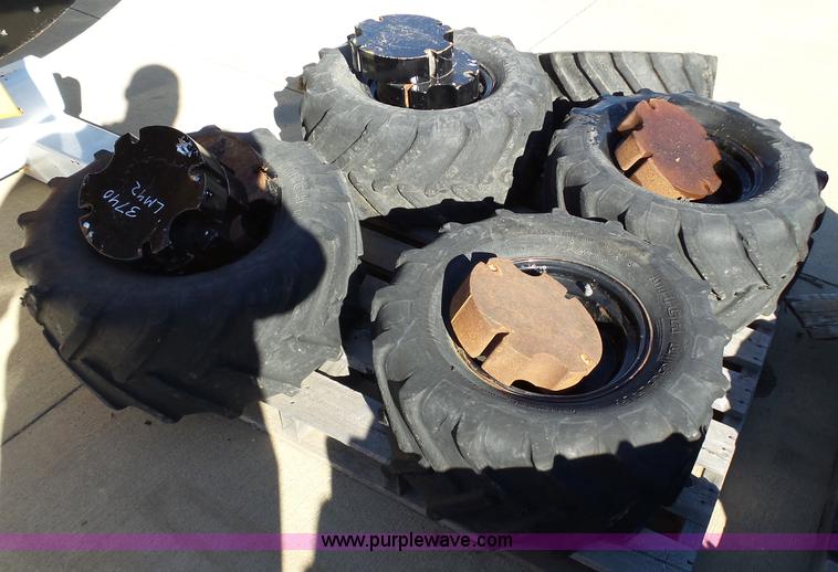 image for item K1266 (5) 26x12.00-12 tires