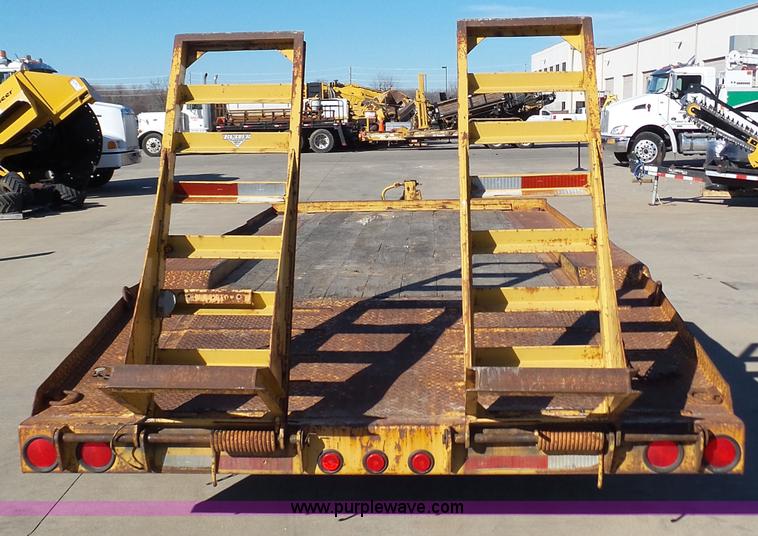 image for item K1267 2003 Butler equipment trailer