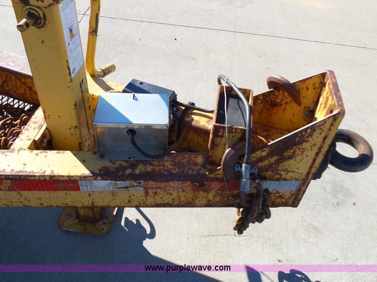 image for item K1267 2003 Butler equipment trailer