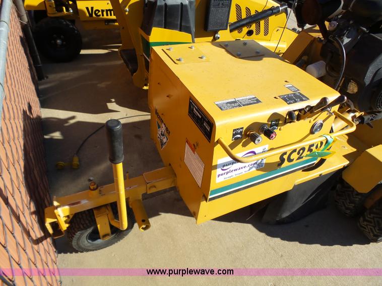 image for item K1276 Vermeer SC252 stump grinder