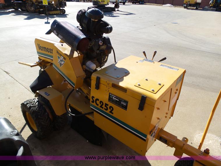 image for item K1276 Vermeer SC252 stump grinder