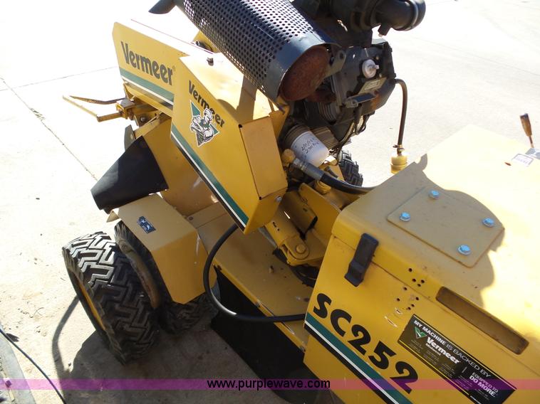 image for item K1276 Vermeer SC252 stump grinder