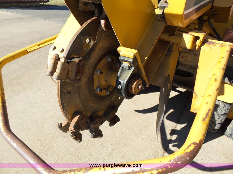 image for item K1276 Vermeer SC252 stump grinder