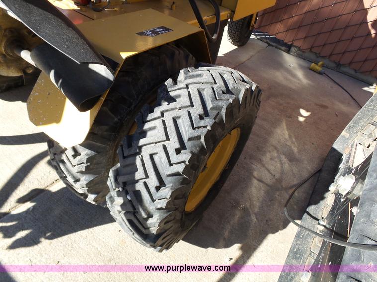 image for item K1276 Vermeer SC252 stump grinder