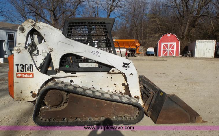 image for item K1281 2007 Bobcat T300 skid steer