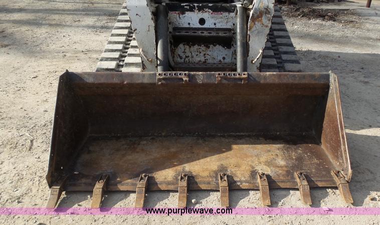 image for item K1281 2007 Bobcat T300 skid steer