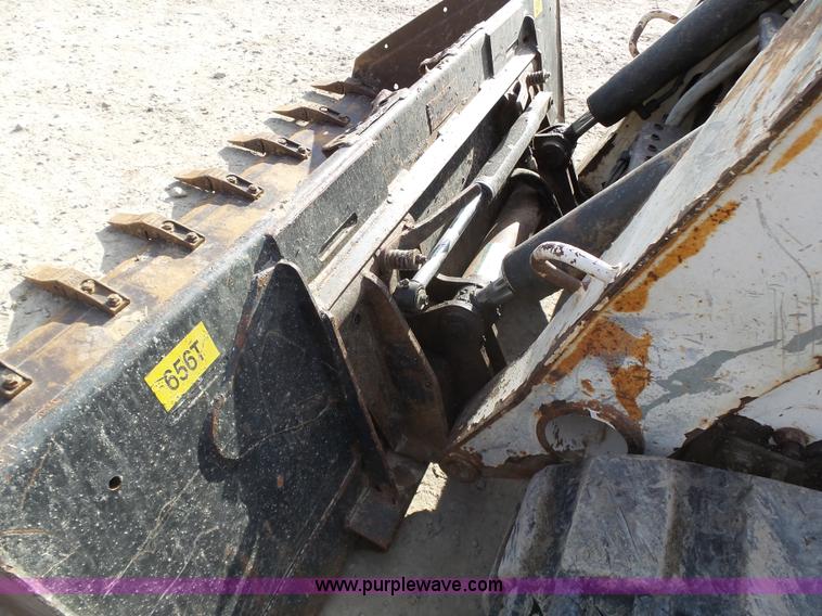 image for item K1281 2007 Bobcat T300 skid steer