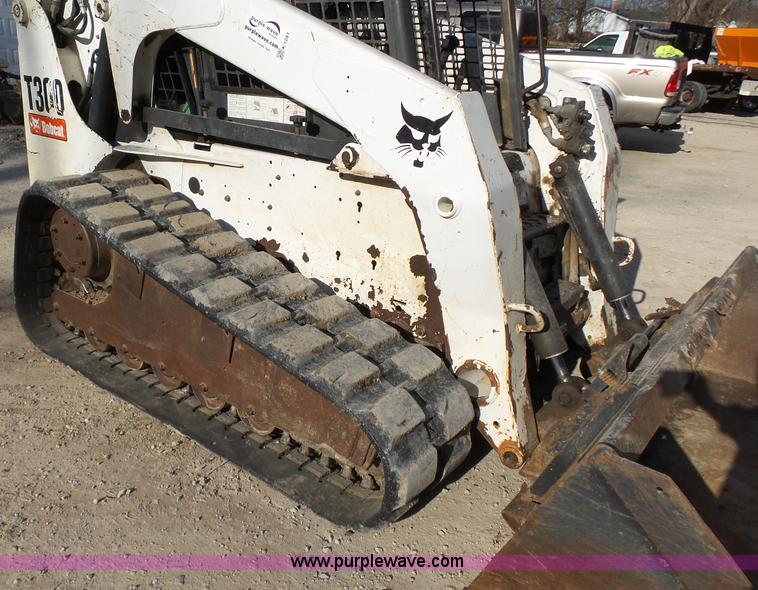 image for item K1281 2007 Bobcat T300 skid steer
