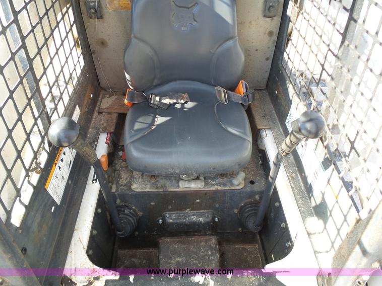image for item K1281 2007 Bobcat T300 skid steer