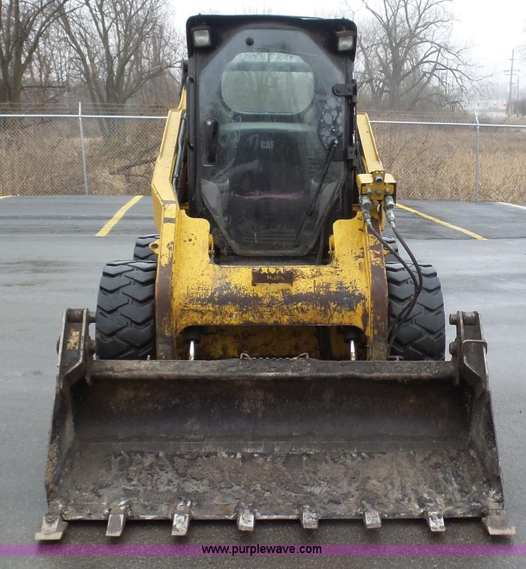 image for item K1282 2008 Caterpillar 262C skid steer