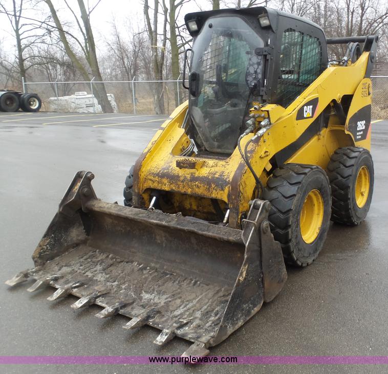 image for item K1282 2008 Caterpillar 262C skid steer