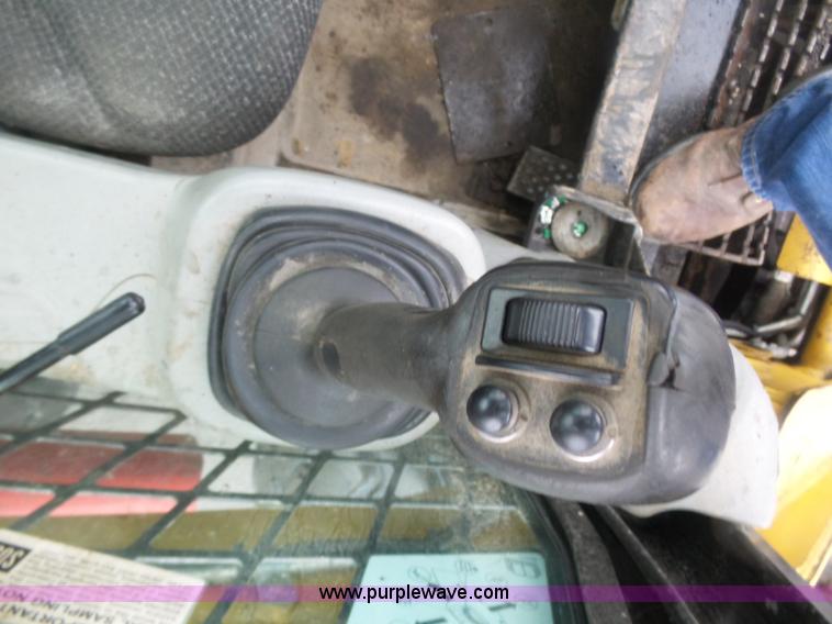 image for item K1282 2008 Caterpillar 262C skid steer