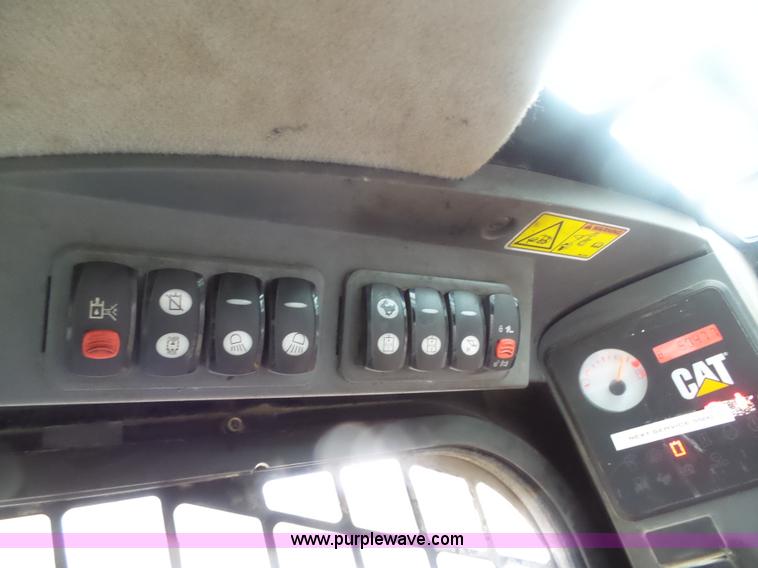 image for item K1282 2008 Caterpillar 262C skid steer