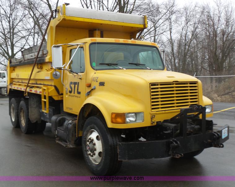 image for item K1283 1999 International 4900 dump truck