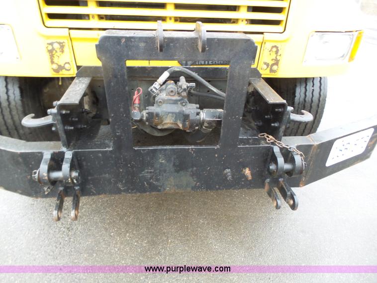 image for item K1283 1999 International 4900 dump truck