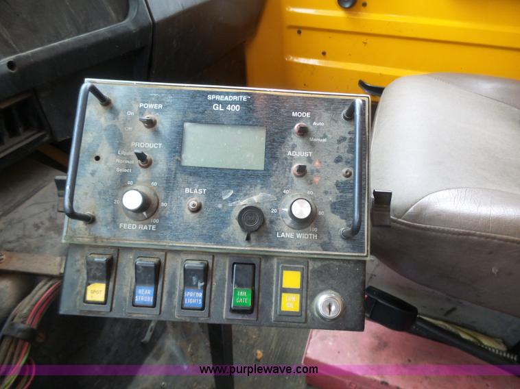 image for item K1283 1999 International 4900 dump truck