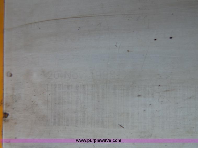 image for item K1283 1999 International 4900 dump truck