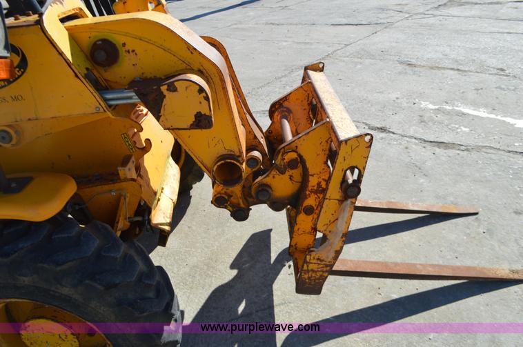 image for item K5451 JCB 520 telehandler