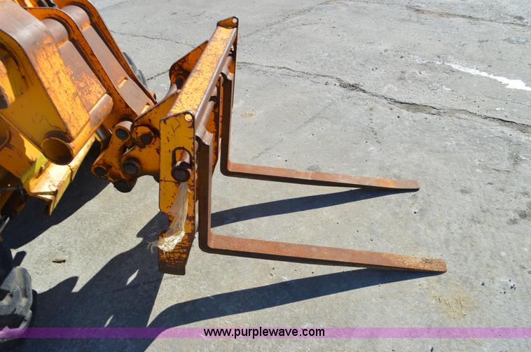 image for item K5451 JCB 520 telehandler