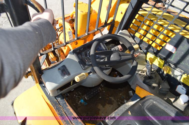 image for item K5451 JCB 520 telehandler