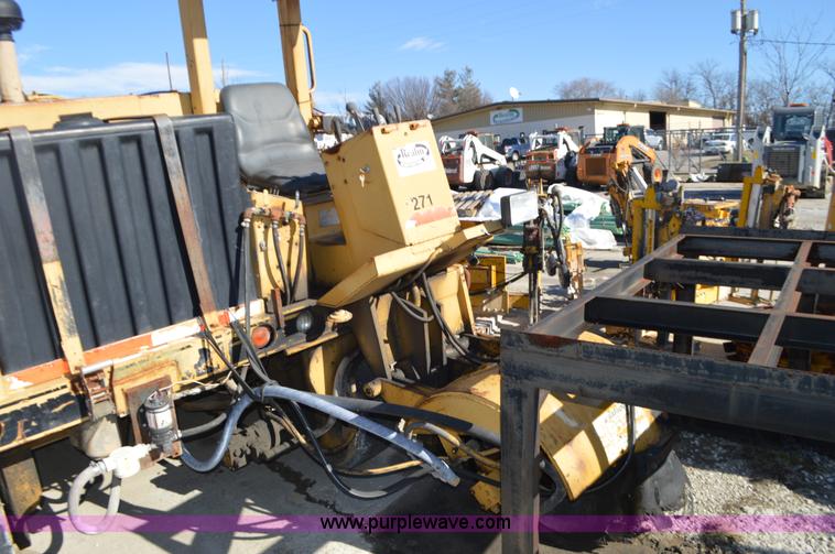 image for item K5454 Caterpillar DR-105 milling machine