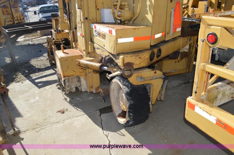 image for item K5454 Caterpillar DR-105 milling machine