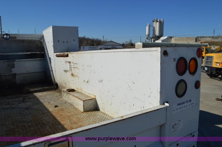 image for item K5456 2003 Ford F550 utility truck