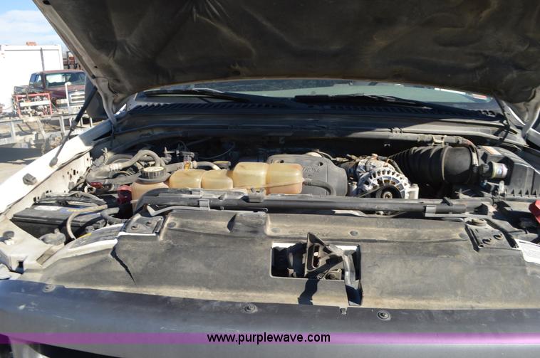 image for item K5456 2003 Ford F550 utility truck