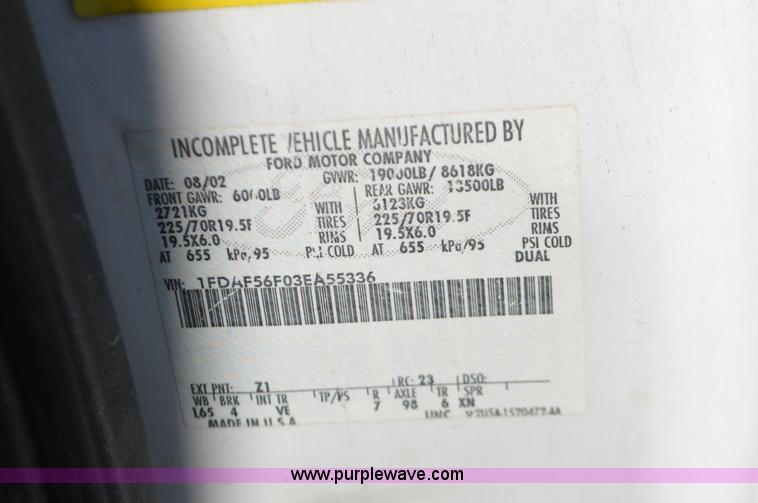 image for item K5456 2003 Ford F550 utility truck