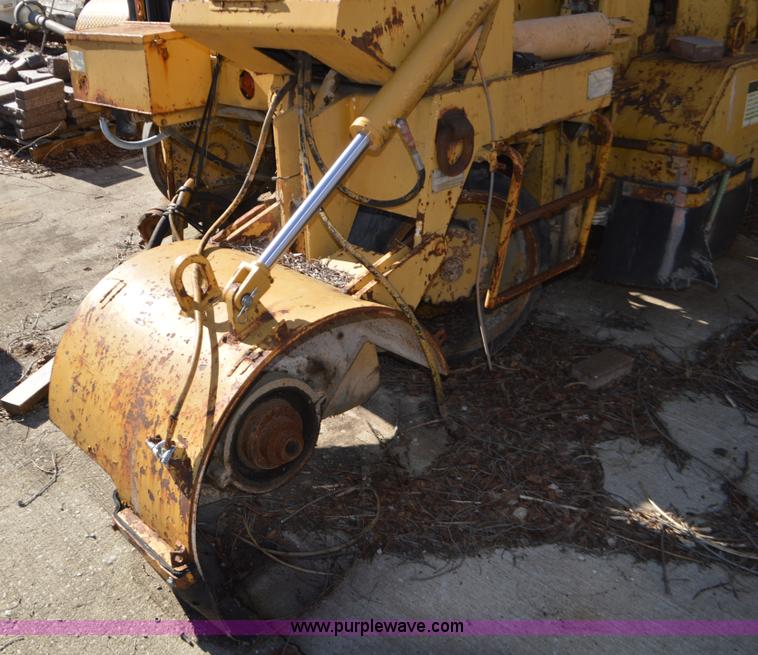 image for item K5458 Caterpillar PR-105 milling machine