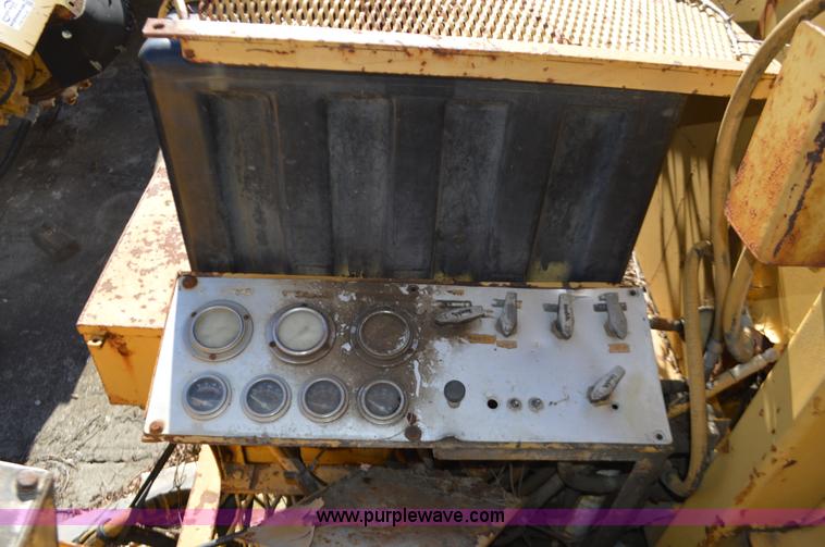 image for item K5458 Caterpillar PR-105 milling machine