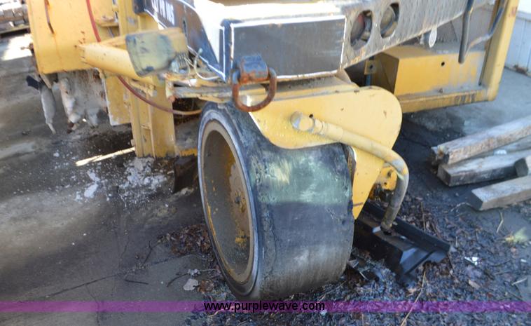 image for item K5459 Caterpillar PR-105 milling machine