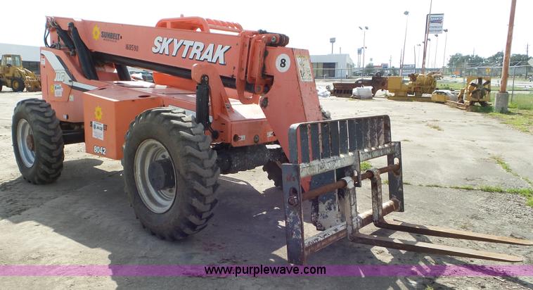 image for item K6964 2007 Sky Trak 8042 telehandler