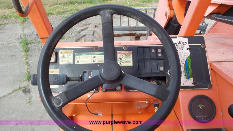 image for item K6964 2007 Sky Trak 8042 telehandler