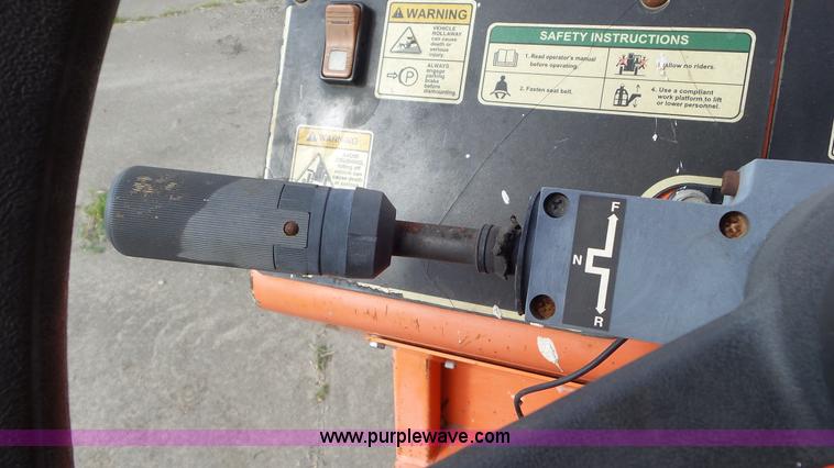 image for item K6964 2007 Sky Trak 8042 telehandler