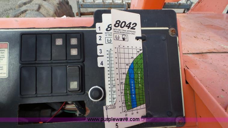 image for item K6964 2007 Sky Trak 8042 telehandler