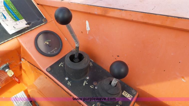 image for item K6964 2007 Sky Trak 8042 telehandler