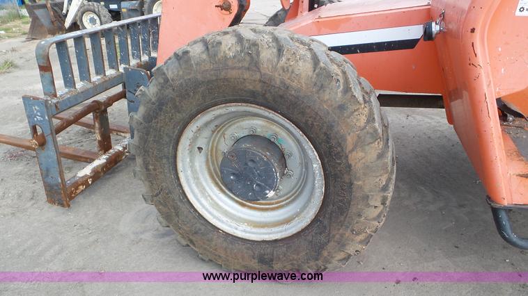 image for item K6964 2007 Sky Trak 8042 telehandler