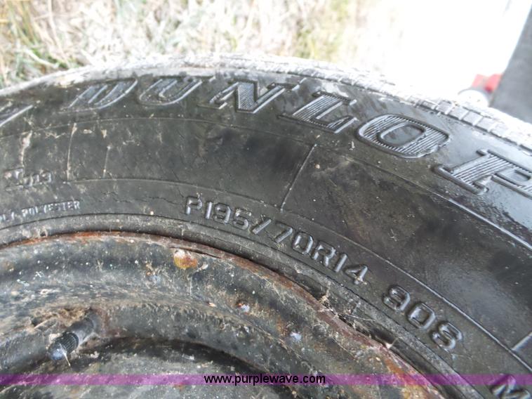 image for item K7631 Deutz F8L413 eight cylinder diesel engine