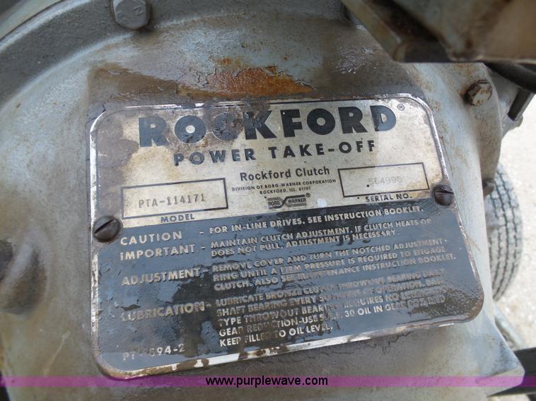 image for item K7631 Deutz F8L413 eight cylinder diesel engine