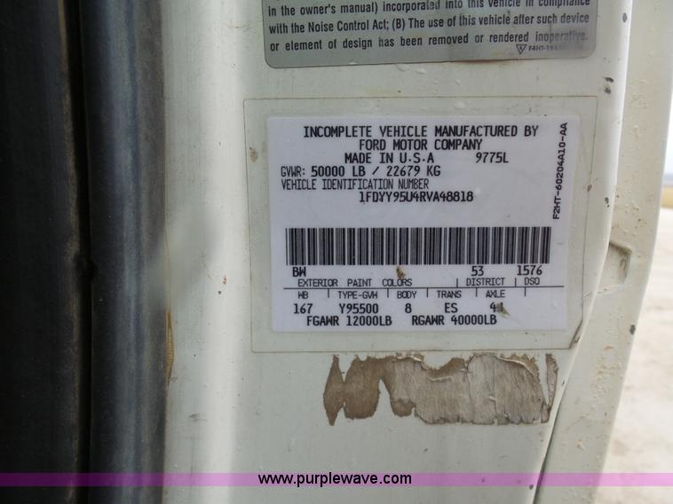 image for item K7641 1994 Ford LTA9000 AeroMax 106 semi truck