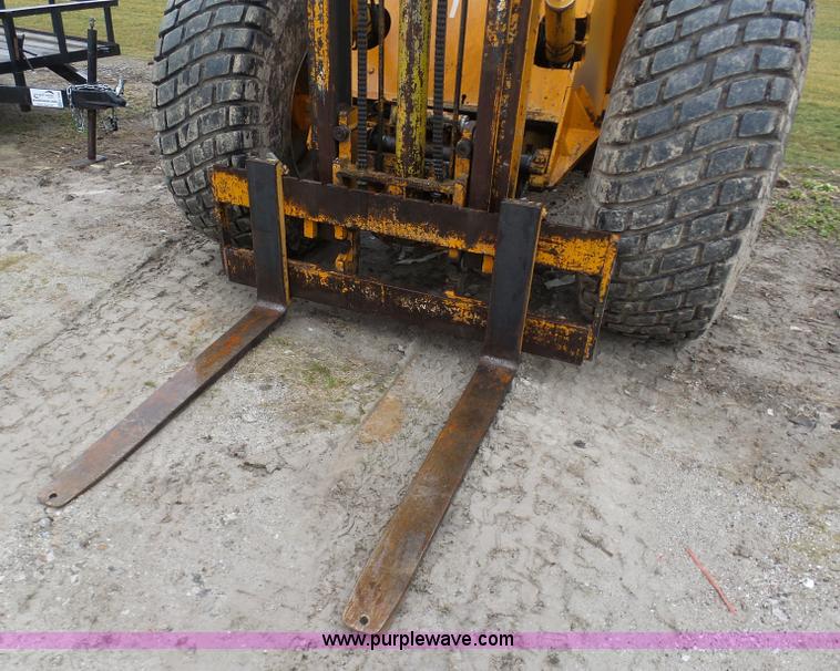 image for item K7647 1983 Master Craft MC-L-692 forklift