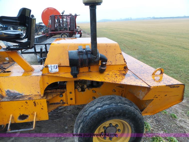 image for item K7647 1983 Master Craft MC-L-692 forklift