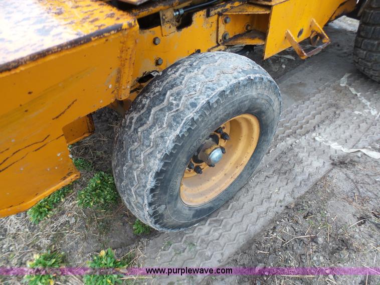 image for item K7647 1983 Master Craft MC-L-692 forklift