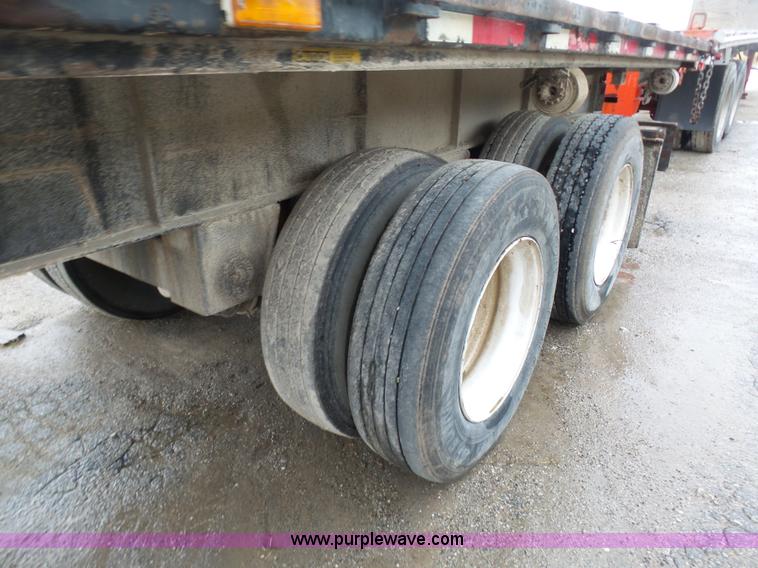 image for item K7666 1995 Transcraft LT2000 flatbed trailer