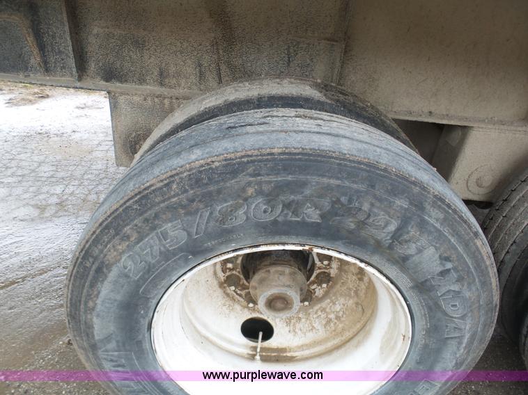 image for item K7666 1995 Transcraft LT2000 flatbed trailer