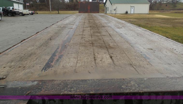 image for item K7666 1995 Transcraft LT2000 flatbed trailer