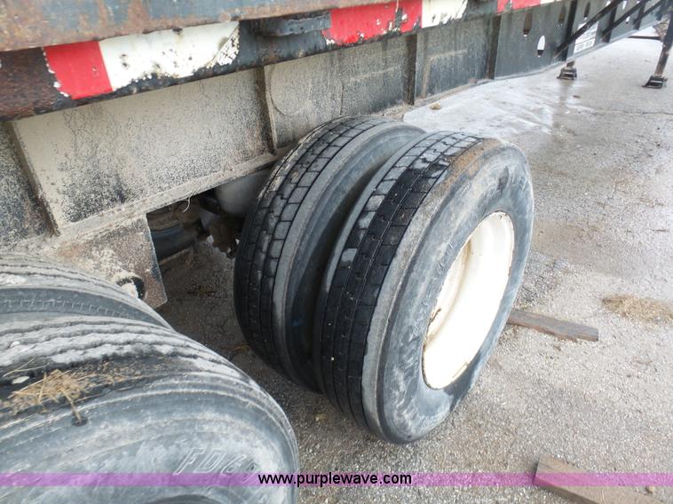 image for item K7666 1995 Transcraft LT2000 flatbed trailer