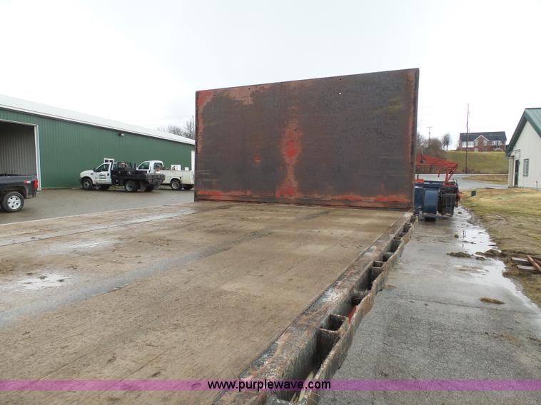 image for item K7666 1995 Transcraft LT2000 flatbed trailer